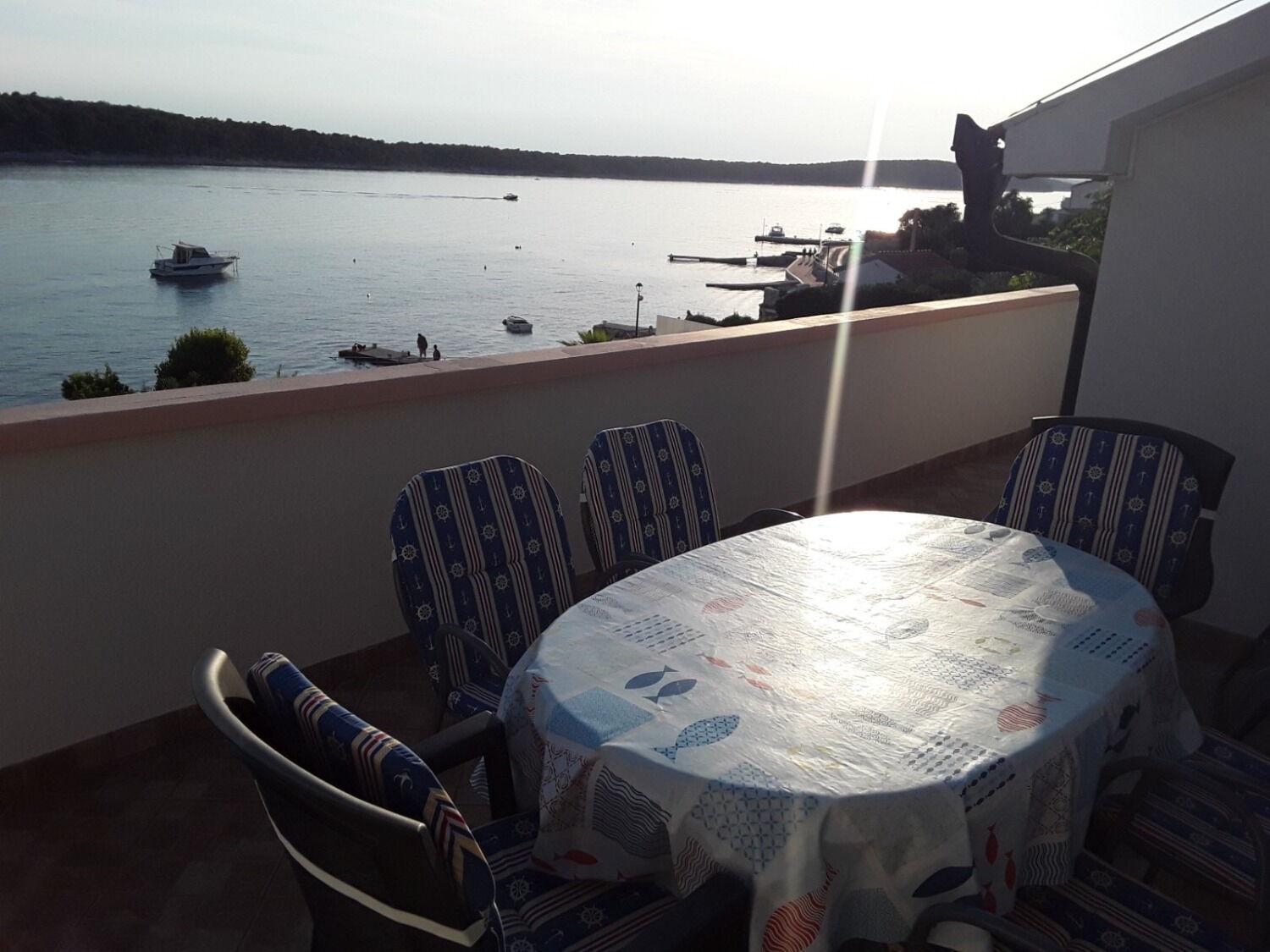 Apartments Frane-20M From Beach Barbat na Rabu Kültér fotó